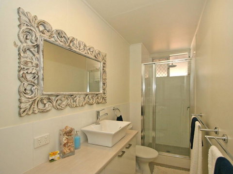 Yamba Daze - Sunset - Pet Friendly - Rent Accommodation 3