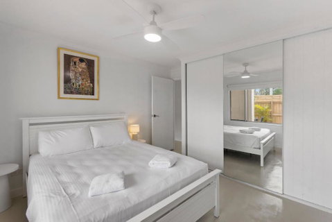 6B Beachfront Apartments - Rent Accommodation 1