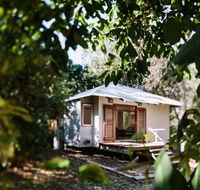 The Little Bush Hut - Rent Accommodation