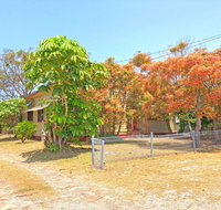 'Daves Place' 27 Rigney St - Holiday house with WIFI Aircon  Boat Parking - Rent Accommodation