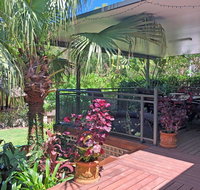 'Sandy Palms' 28 Moorooba Cr - Beautiful Home with Wifi Air-con and Boat Parking - Rent Accommodation