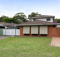'Willows At The Bay' 111 Horace St - Large House with Aircon WIFI and Boat Parking. - Rent Accommodation