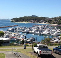 1 'Laman Lodge' 15 Laman Street - stunning air conditioned unit with water views and WIFI - Rent Accommodation
