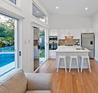 1 Bedroom Sydney Beach Studio - Rent Accommodation