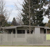 20 Toorak Rd Bright - Rent Accommodation