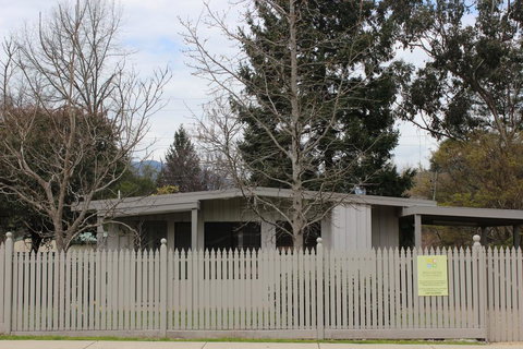 20 Toorak Rd, Bright - Rent Accommodation 0