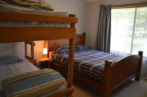 20 Toorak Rd, Bright - Rent Accommodation 2