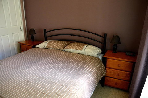 20 Toorak Rd, Bright - Rent Accommodation 3