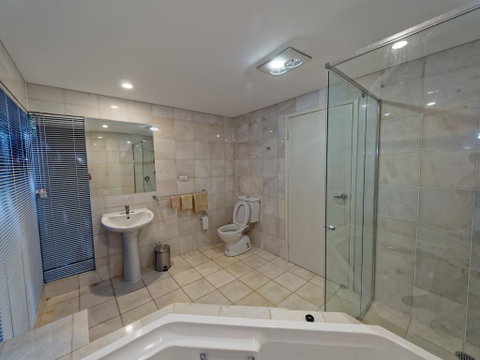 230 Scenic Drive - Rent Accommodation 1