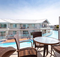245 'Pacific Blue' 265 Sandy Point Rd - air conditioned unit with resort facilities and linen supplied - Rent Accommodation