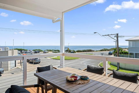 C-Views - Aldinga Beach - C21 SouthCoast Holidays - Rent Accommodation 0