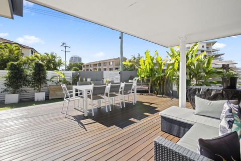 CARAVAN, BOAT & PET Friendly - RIGHT ON THE BORDER - Rent Accommodation 0