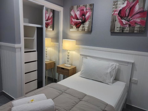 Cozy Private Bedroom & Ensuite - City & Strand Beach Location - Rent Accommodation 2