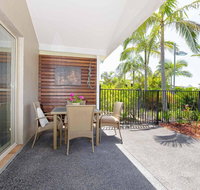 356 ' Oaks Pacific Blue' 265 Sandy Point Rd - Air conditioned direct pool access and suited for disability - Rent Accommodation