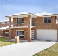 5B BENT STREET - LARGE HOUSE WITH DUCTED AIR CON WIFI  FOXTEL - Rent Accommodation