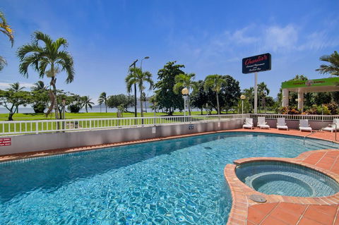 Acacia Court Hotel - Rent Accommodation 1