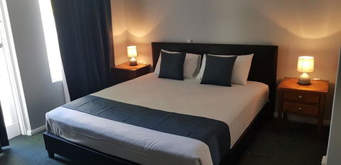 Adelaide Pulteney Motel - Rent Accommodation 0