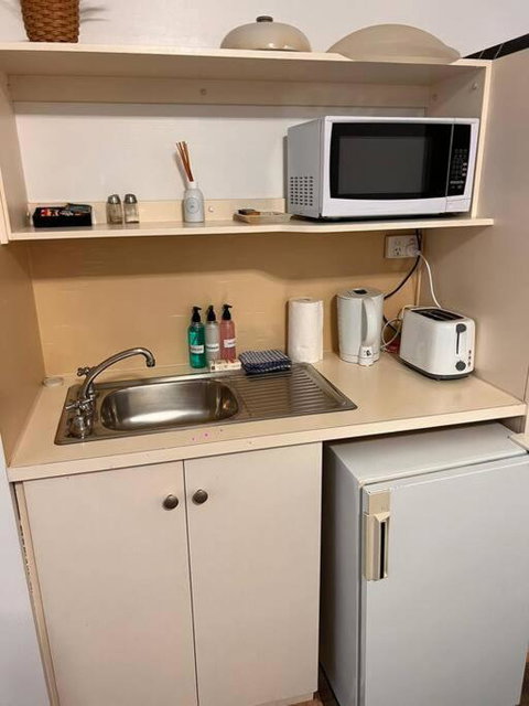 Ensuite Studio At Gouger St 106 - Rent Accommodation 2