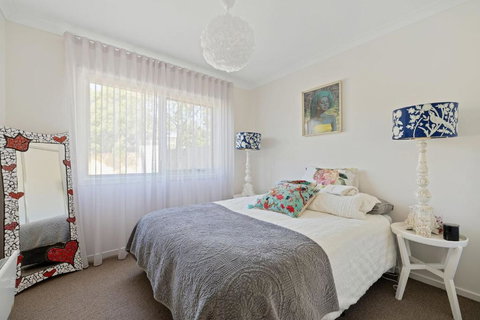 Gigi\'s Luxe Coastal Retreat - Rent Accommodation 4