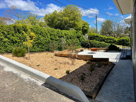Heart Of Katoomba Semi 1 Bedroom Home - Rent Accommodation 1