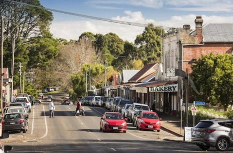 Hotel Trentham Villa 2 - Rent Accommodation 3