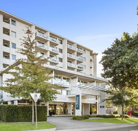 Adina Serviced Apartments Canberra Dickson - Rent Accommodation