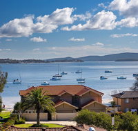 Aislinn' 3/273 Corrie Parade - air con water views BBQ - Rent Accommodation