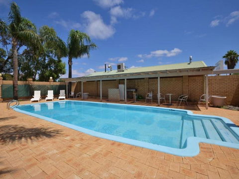 Albion Hotel - Rent Accommodation 0