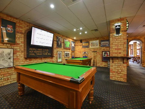 Albion Hotel - Rent Accommodation 2