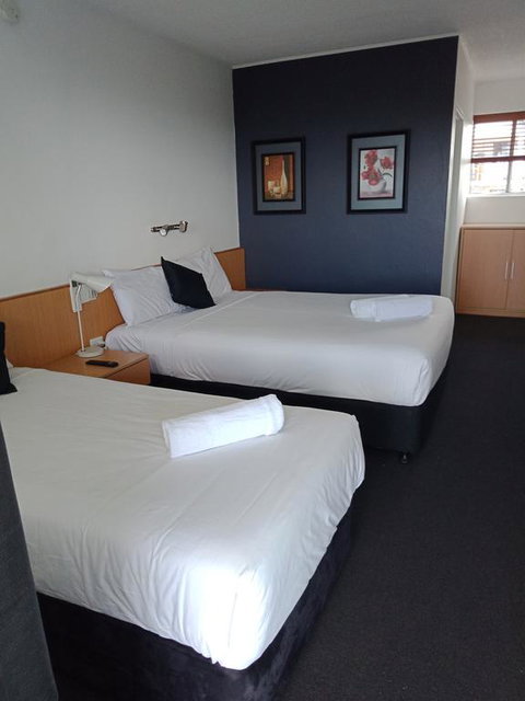Annerley Motor Inn - Rent Accommodation 3