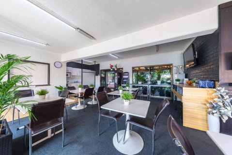 Ascot Budget Inn & Residences - Rent Accommodation 3