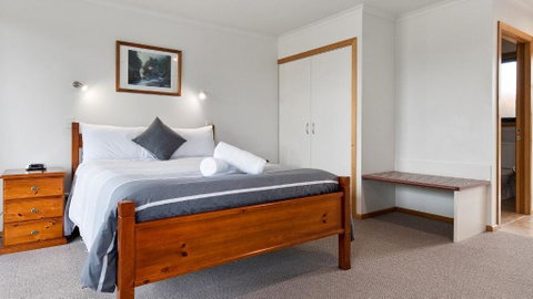 Marsden Court Apartments Now Incorporating Marsden Court And Sharonlee Strahan Villas - Rent Accommodation 3