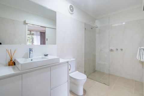 Moe Parklands Motel - Rent Accommodation 2