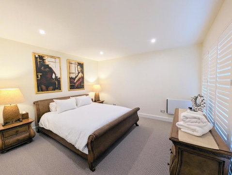 ONE Luxury Apartment - Rent Accommodation 2