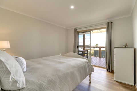 Outlook Views - Rent Accommodation 3