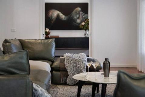 Peahen House - Rent Accommodation 3