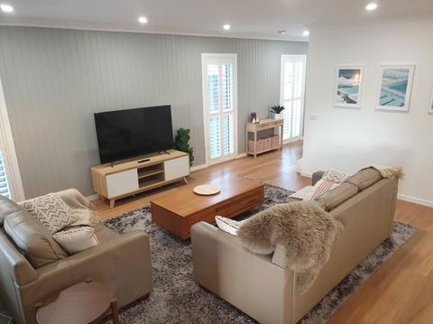 Play@Lakes - Rent Accommodation 0