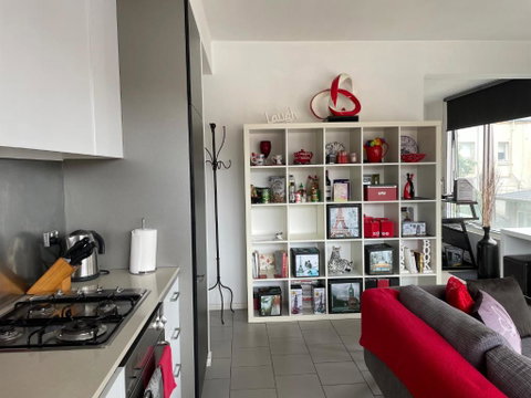 Radiance - Chic Fitzroy Street Apartment - Rent Accommodation 3