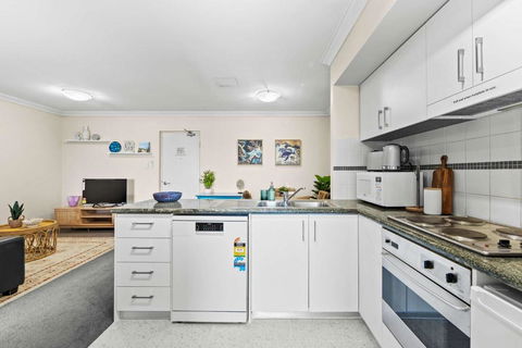 Prime Perth Apartment - Rent Accommodation 3