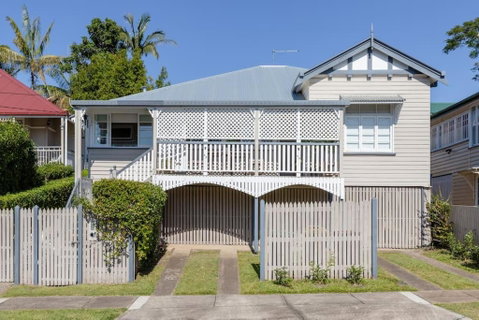 Quaint & Cosy 1 Bedroom Apartment In Queenslander. - Rent Accommodation 1