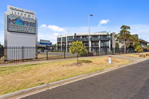 Quality Hotel Taylors Lakes - Rent Accommodation 1