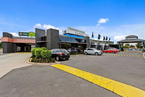 Quality Hotel Taylors Lakes - Rent Accommodation 3