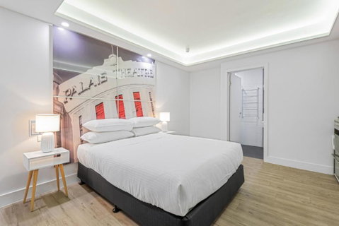 Quirky Studio With Sleek Decor In St Kilda - Rent Accommodation 0