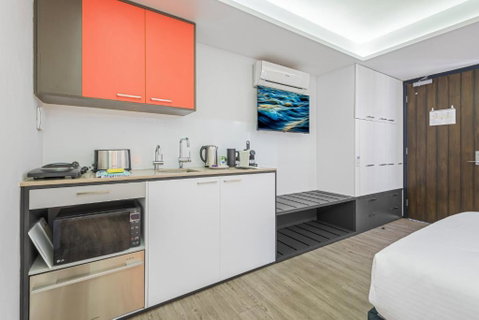 Quirky Studio With Sleek Decor In St Kilda - Rent Accommodation 1