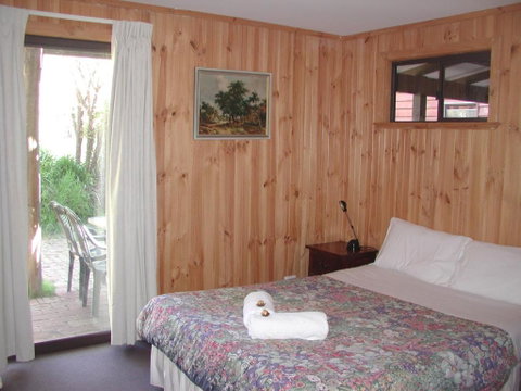 Rainbow House - Rent Accommodation 3