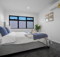 AU.JOY 3 Bed Townhouse Burwood 3 - Rent Accommodation