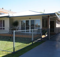 BANYANDAH 557 Ocean Drive NH - Rent Accommodation