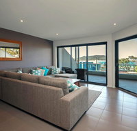 Barefoot Bliss  Fingal Bay - Rent Accommodation