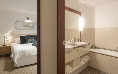 Beach Suites - Rent Accommodation 1
