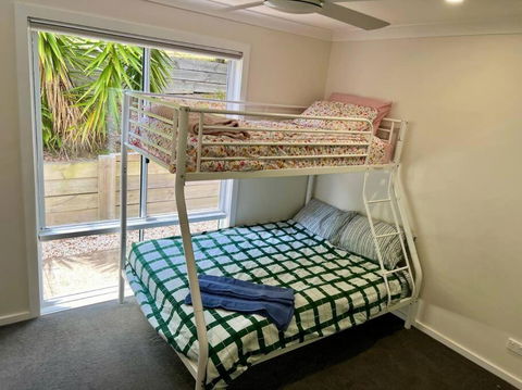 Relax And Reconnect At MaluaBay - Rent Accommodation 3